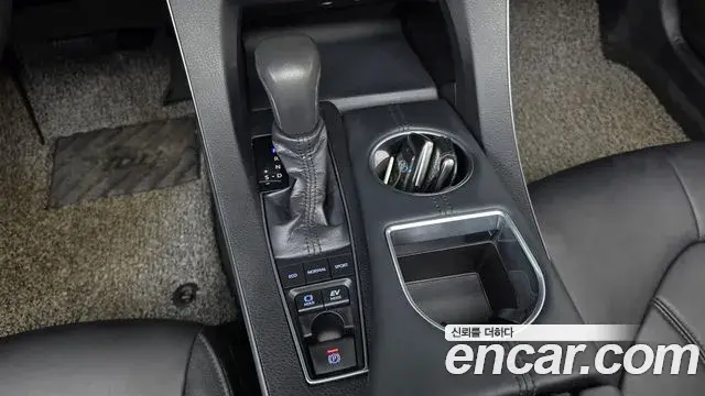 Toyota Avalon 2019 — Şəkil 16/30