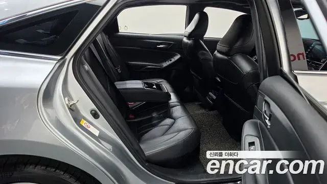 Toyota Avalon 2019 — Şəkil 20/30