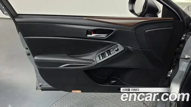Toyota Avalon 2019 — Şəkil 14/30