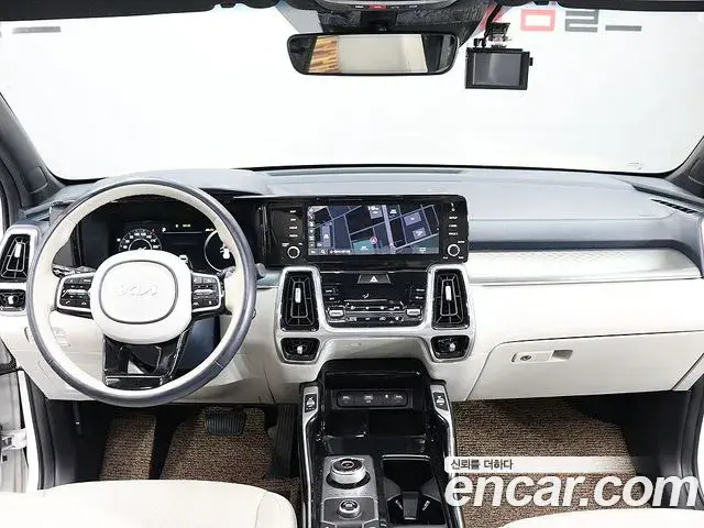 Kia Sorento 2023 — Photo 5/20