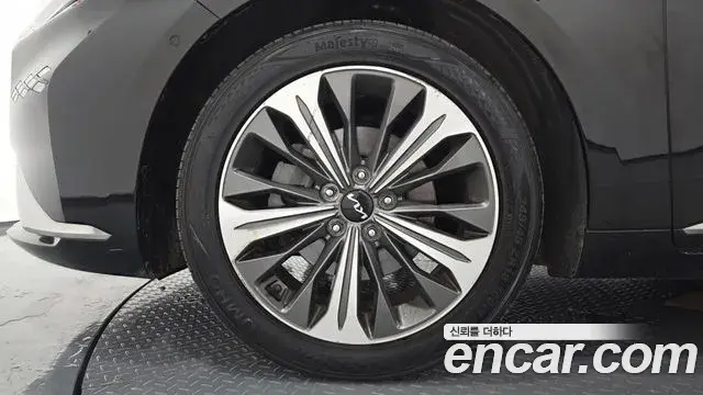 Kia K8 2022 — Photo 35/36