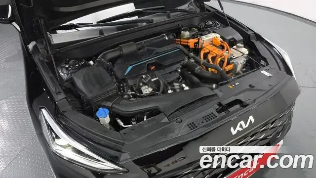 Kia K8 2022 — Photo 6/36