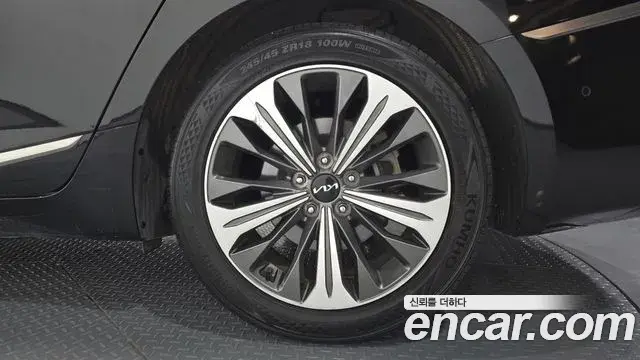 Kia K8 2022 — Photo 9/36