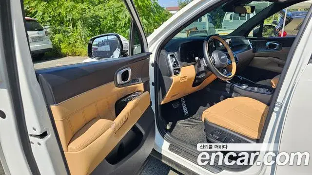 Kia Sorento 2022 — Photo 15/20