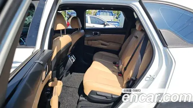 Kia Sorento 2022 — Photo 12/20