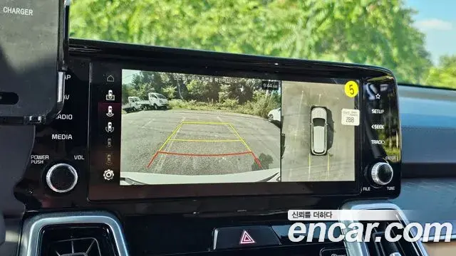 Kia Sorento 2022 — Photo 14/20