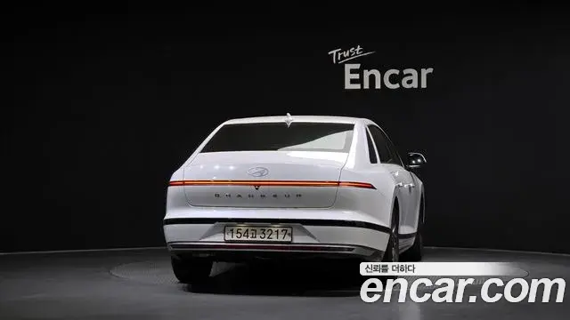 Hyundai Grandeur Hybrid 2024 — Photo 21/36