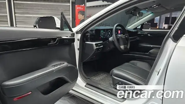 Hyundai Grandeur Hybrid 2024 — Photo 9/36