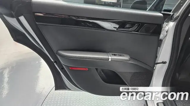 Hyundai Grandeur Hybrid 2024 — Photo 26/36