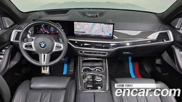 BMW X7 2024 — ფოტო 14/33