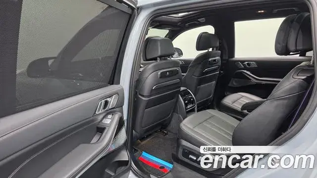 BMW X7 2024 — ფოტო 33/33