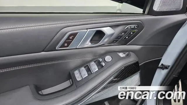 BMW X7 2024 — ფოტო 24/33