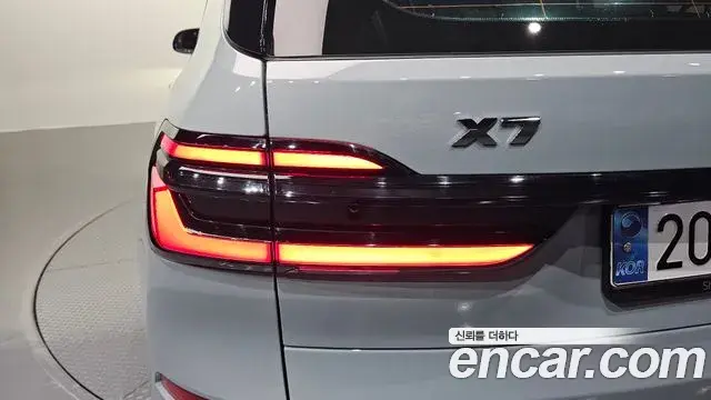 BMW X7 2024 — ფოტო 27/33