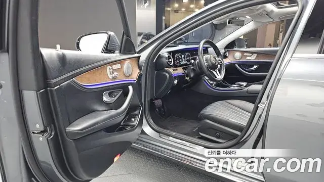 Mercedes-Benz E-Class 2019 — Şəkil 3/39