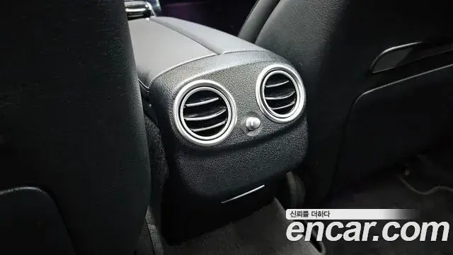 Mercedes-Benz E-Class 2019 — Şəkil 21/39