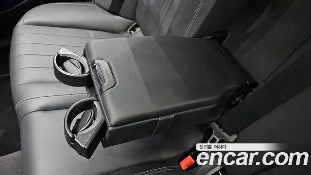 Mercedes-Benz E-Class 2019 — Şəkil 9/39