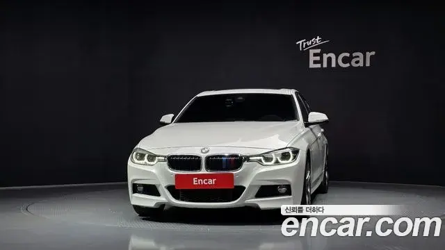 BMW 3 Series 2018 — ფოტო 9/29