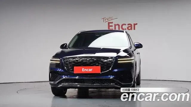 Genesis GV70 2024 — ფოტო 28/34