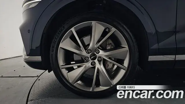 Genesis GV70 2024 — ფოტო 4/34