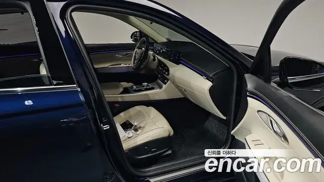 Genesis GV70 2024 — ფოტო 33/34
