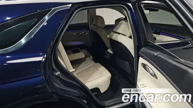 Genesis GV70 2024 — ფოტო 13/34