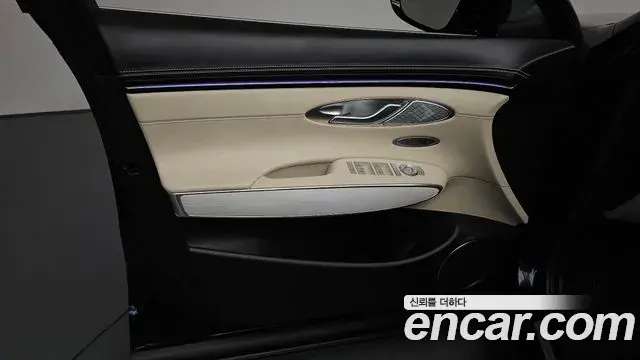 Genesis GV70 2024 — ფოტო 27/34