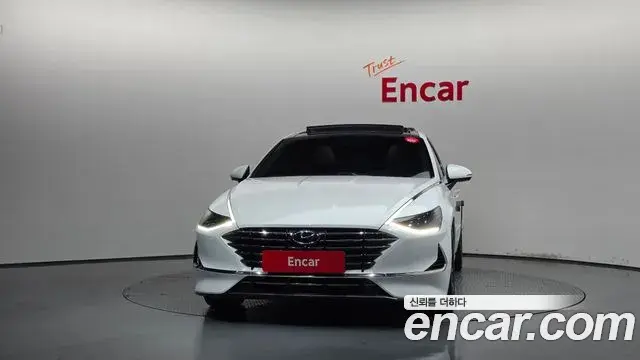 Hyundai Sonata Hybrid 2020 — ფოტო 14/35