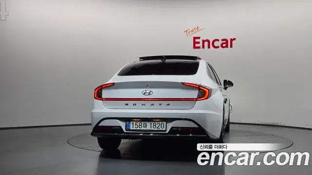 Hyundai Sonata Hybrid 2020 — ფოტო 4/35