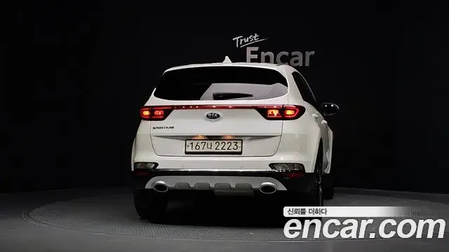 Kia Sportage The Bold 2020 — Photo 8/20