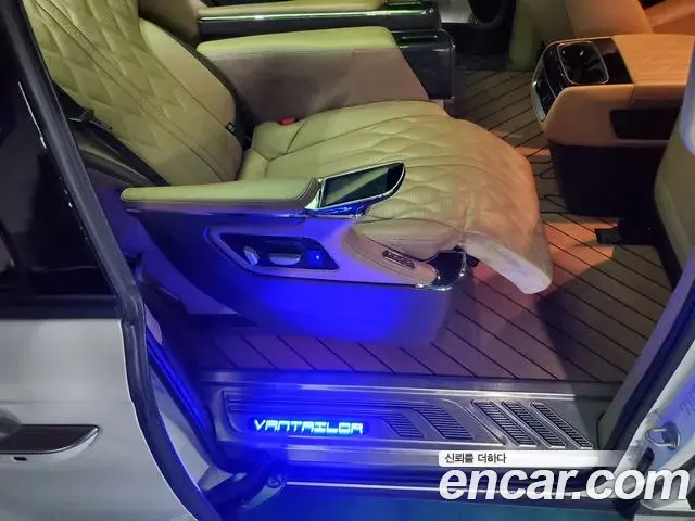 Kia Carnival 2021 — Фото 12/20