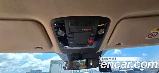 Kia Carnival 2022 — Фото 12/20
