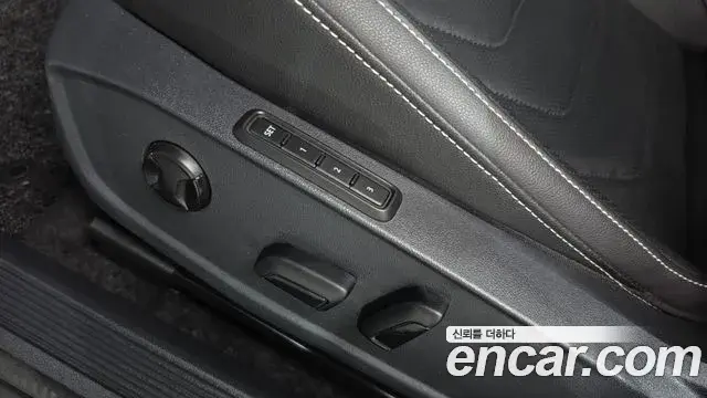 Volkswagen Jetta 2024 — Şəkil 12/30