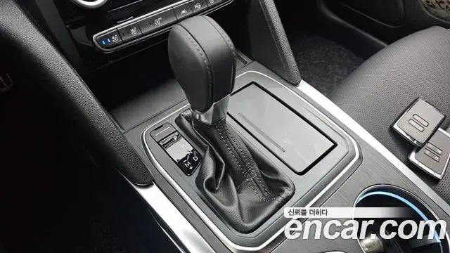 Renault Samsung SM6 2025 — Şəkil 27/33