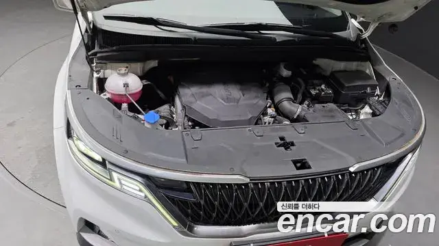 Kia Carnival 2021 — Photo 29/31