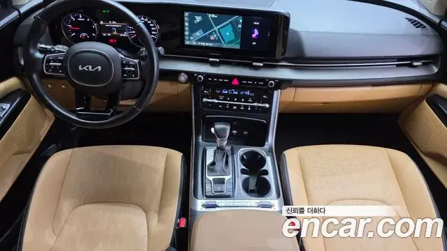 Kia Carnival 2021 — Photo 26/31