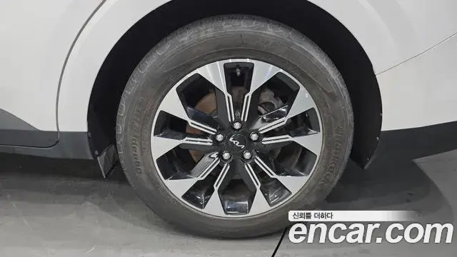 Kia Carnival 2021 — Photo 19/31