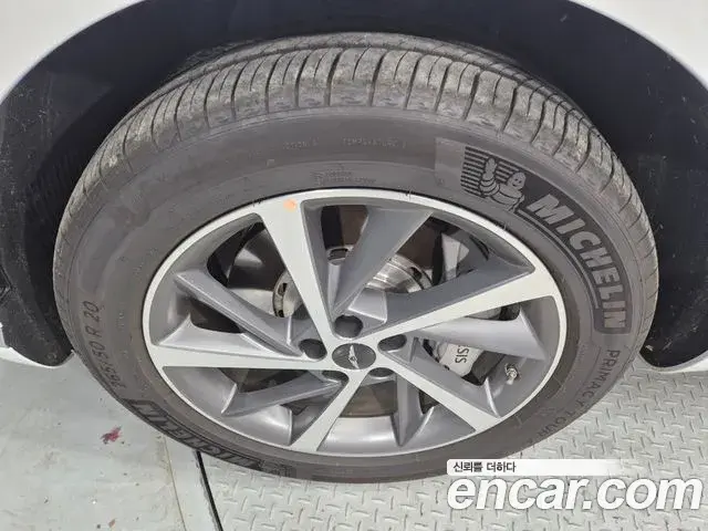 Genesis GV80 2024 — ფოტო 14/20