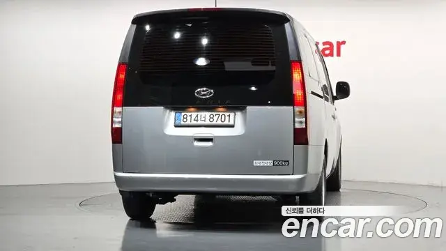 Hyundai Staria 2023 — ფოტო 10/20
