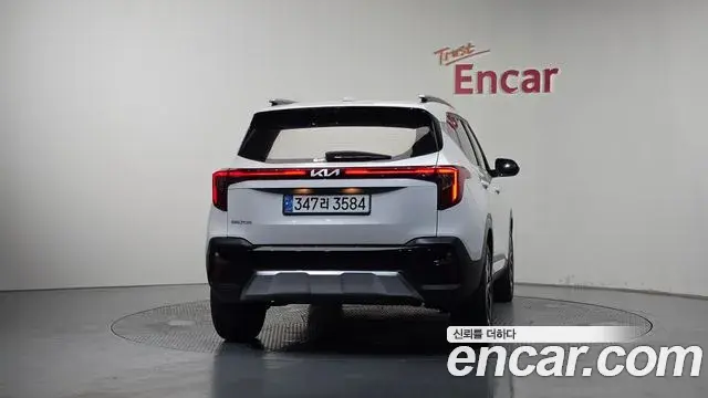 Kia Seltos 2024 — Photo 16/36