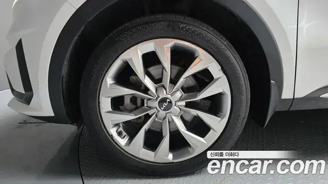 Kia Sorento 2022 — Şəkil 19/20