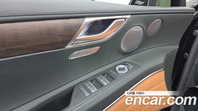 Genesis GV80 2024 — Photo 27/35