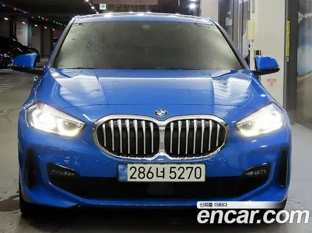 BMW 1 Series 2022 — Фото 1/20