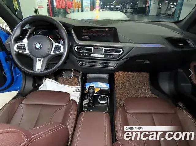 BMW 1 Series 2022 — Фото 9/20