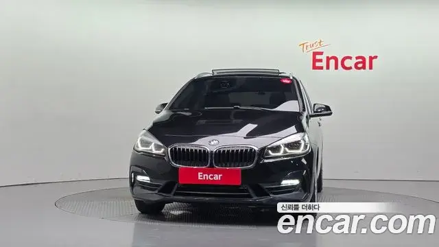 BMW 2 Series Active Tourer 2020 — ფოტო 9/20