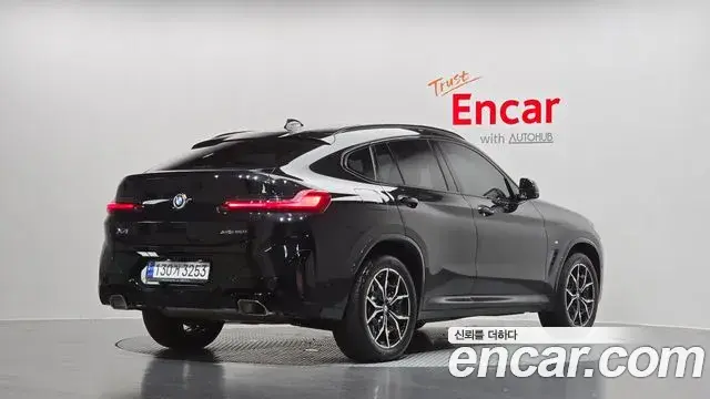 BMW X4 2023 — Photo 2/20