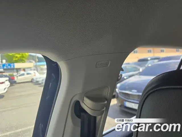 Volkswagen Tiguan 2018 — ფოტო 6/20