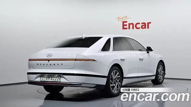 Hyundai Grandeur Hybrid 2024 — Photo 18/20