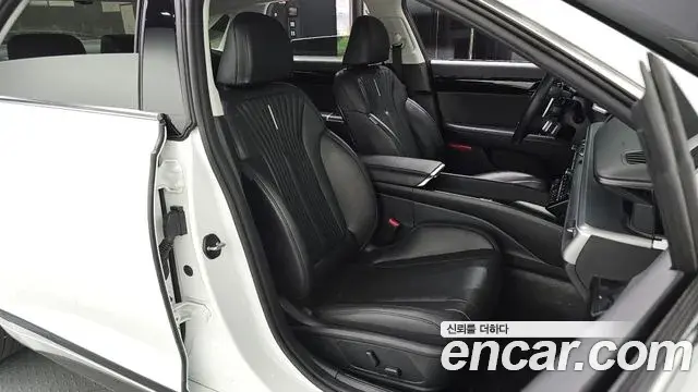 Hyundai Grandeur Hybrid 2024 — Photo 6/20