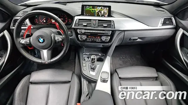 BMW 3 Series 2018 — Фото 7/20