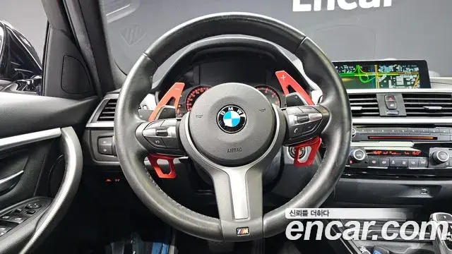 BMW 3 Series 2018 — Фото 13/20